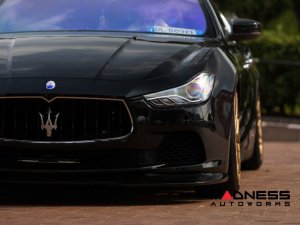 Maserati Quattroporte Custom Wheels - HF-2 by Vossen - Gloss Gold